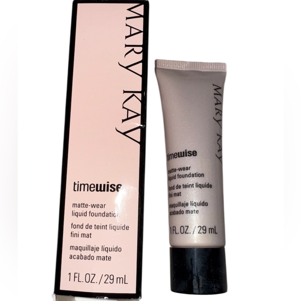 NWT’s IVORY 2 Shade - Mary Kay Timewise Matte-Wear Foundation